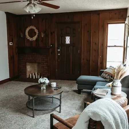 Bluebird Cottage, Walking Distance To Fairgrounds Hutchinson Esterno foto